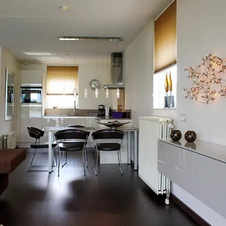 Porta Isola - Water Holiday home *
